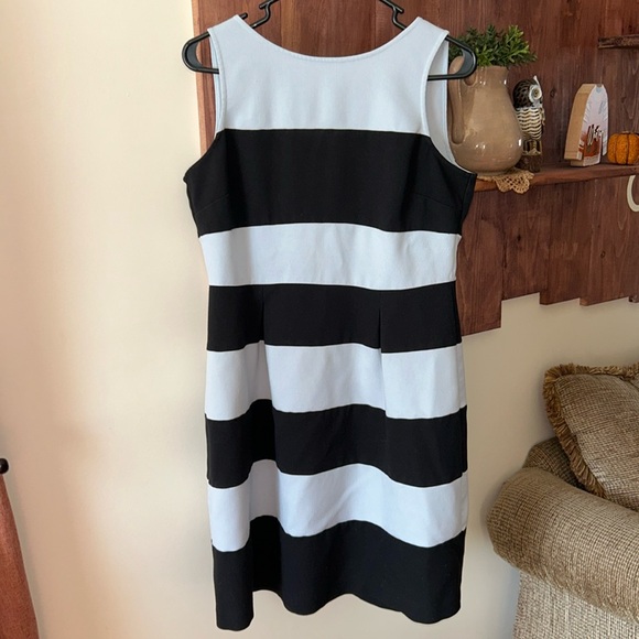 Ann Taylor Dresses & Skirts - Ann Taylor Loft dress